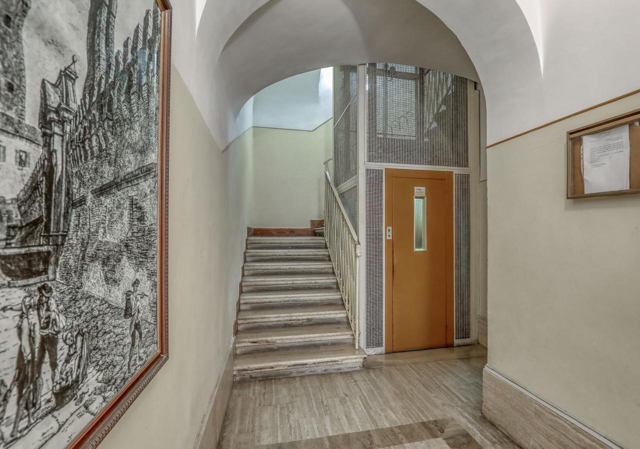 Tourist Apartment Чивитавеккья Экстерьер фото